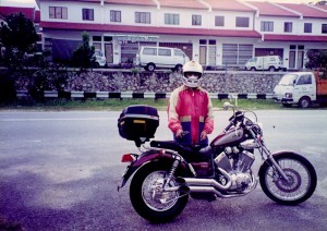 95_aug_yamaha_xv535_gombak_selangor 1995 August - Outside Taman Sri Gombak home.