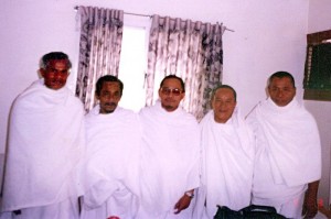 20000304_madinah_roommates Sat March 4, 2000 (28 Dzulqaeda 1420). My Madinah roommates in our room, ready with our ihram garbs. This was our 9th day in Madinah and the day we left the city of the prophet (S.A.W) on our way to Makkah.