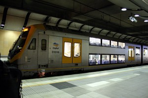 IMG_7850_sydney-airport_train_en A double decker train at the International Airport station