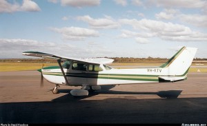 VH-KTV_Cessna 172P Skyhawk II_2000.07.08 Jandakot AU